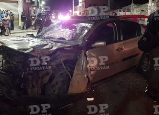 Auto de chilango queda deshecho en espectacular carambola en Progreso (video)