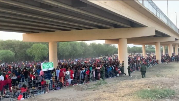 Las grabaciones aéreas que mostrarían la escala de la crisis migratoria en la zona.