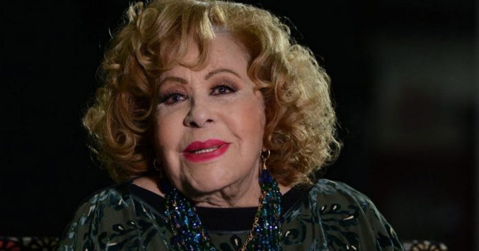 SILVIA PINAL