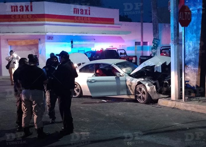 La madrugada de este sábado, la fiesta acabó abruptamente para un grupo de jóvenes. (Foto: De Peso Yucatán)