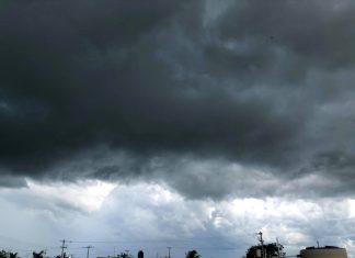 Lleva tu nylon; hoy llega frente frío con vientos y lluvias