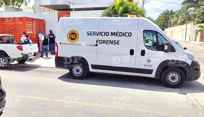 Un hombre halló a su padre de 87 años muerto dentro del baño de su casa en Mérida, donde se dio un fuerte golpe al caerse. Un hombre halló a su padre de 87 años muerto dentro del baño de su casa en Mérida, donde se dio un fuerte golpe al caerse.