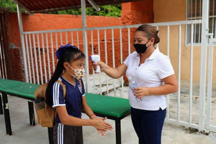 Aplicarán pruebas aleatorias de Covid-19 en escuelas de Yucatán desde la próxima semana