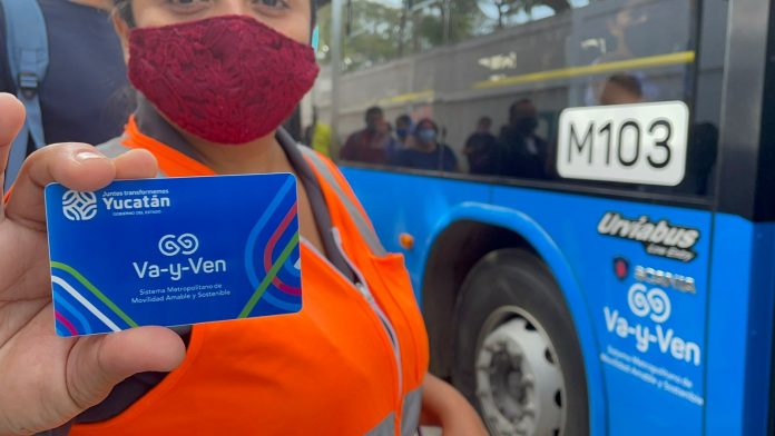 La entrega de las tarjetas inteligentes de la ruta 'Va y ven' será de 11:00 a 15:00 horas. La entrega de las tarjetas inteligentes de la ruta 'Va y ven' será de 11:00 a 15:00 horas.