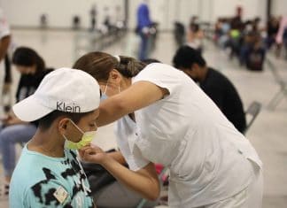 Anuncian dosis de refuerzo contra Covid para chavos de 12 a 17 años Desde el 28 de marzo se aplicarán vacunas de refuerzo contra el Covid en diversos municipios, y del 31 de marzo al 1 de abril los refuerzos a menores de 12 a 17 años en Mérida y seis municipios más.