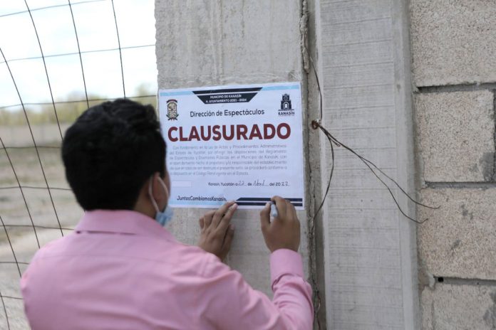 El Ayuntamiento de Kanasín informó que fueron clausuradas las instalaciones de la plaza de toros “El Retoño”.
