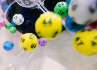 Gana millones en la lotería, pero lo arrestan…