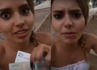 Turistas ‘estafan’ a cantante con ‘billetote’ en playa mexicana (video)