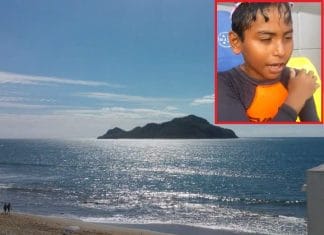 Niño salva vida a mujer que se ahogaba en mar de Mazatlán (video)
