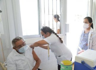 Anuncian vacunación para mayores de 18 años en unidades del IMSS y en el Hraepy
