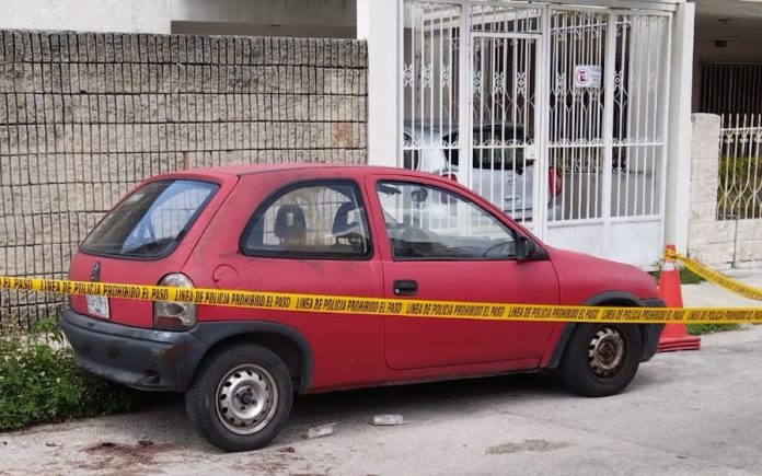 Don Roberto estaba por llegar a su auto cuando fue atacado.