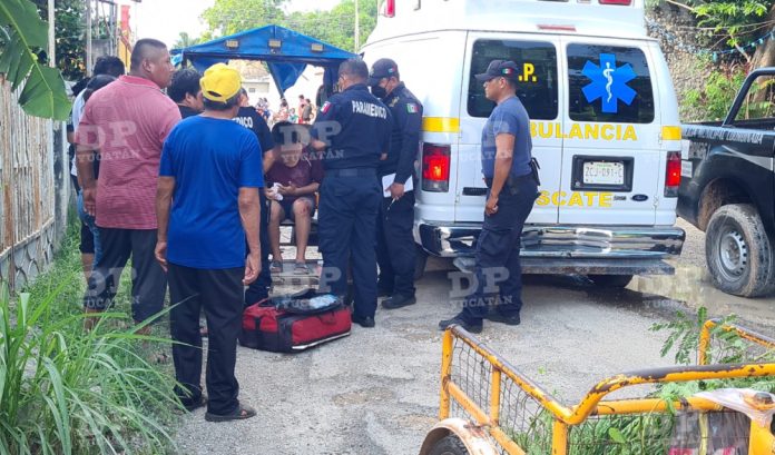 Menores heridos en volcadura de mototaxi. La causa: un perro y los baches (video)
