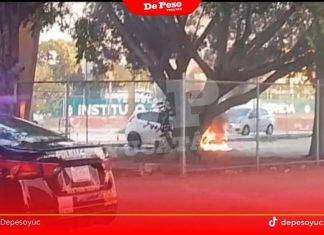 Arde nave en estacionamiento del Tec de Mérida