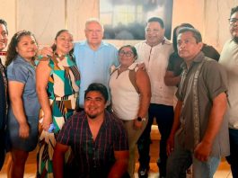 Rafa Marín se reúne con representantes de distintos sectores en Playa del Carmen