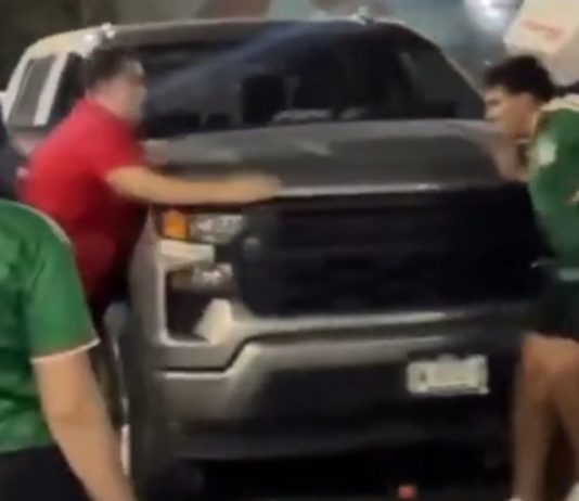 Arrollan a varias personas que celebraban triunfo de México en el Mundial (VIDEOS)