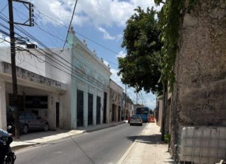 Dejarán limpias las banquetas del Centro de Mérida; quitarán objetos que no sirvan