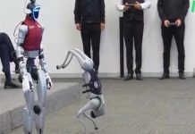 México estrena a sus ‘Robocops’: presenta la presidenta a CeCi y a K5 (VIDEO)