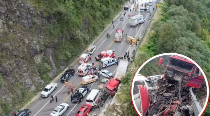 Terrorífico accidente en carretera de Chiapas: dos muertos y 10 heridos (VIDEO)