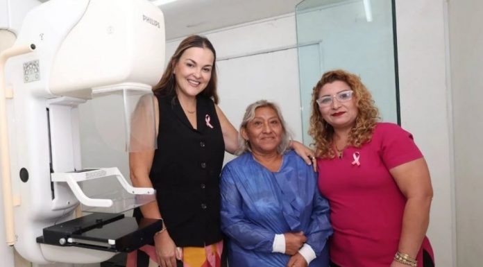 Mastógrafo en la Plaza Grande: acerca servicios y fortalece prevención