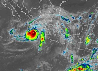 «Simón», cerca de ser categoría 5, se aproxima a costas mexicanas